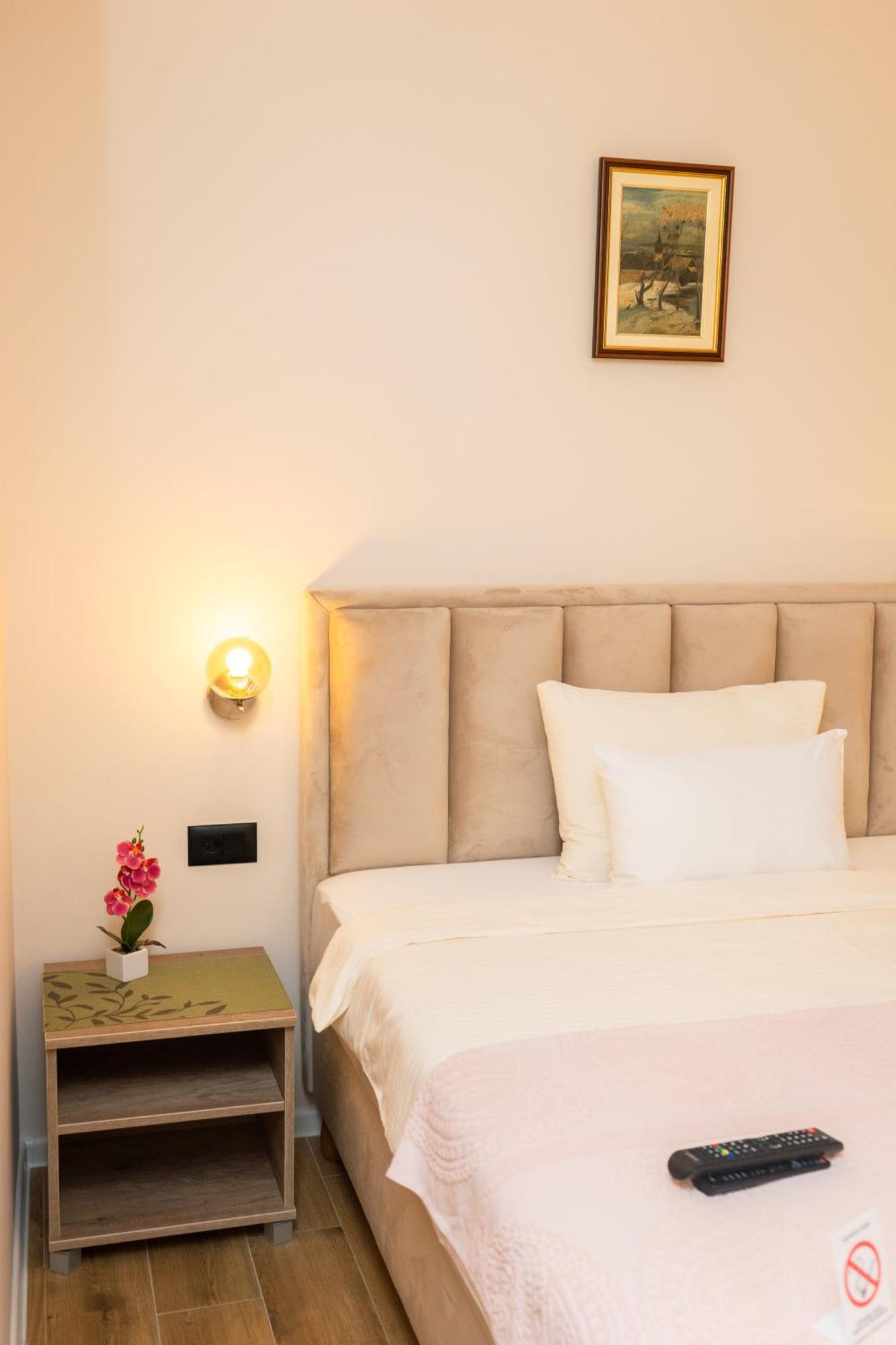 Merak Rooms & Caffe Bar Sabac Luaran gambar