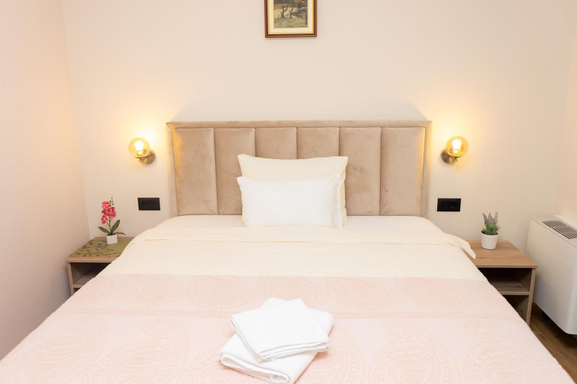 Merak Rooms & Caffe Bar Sabac Luaran gambar