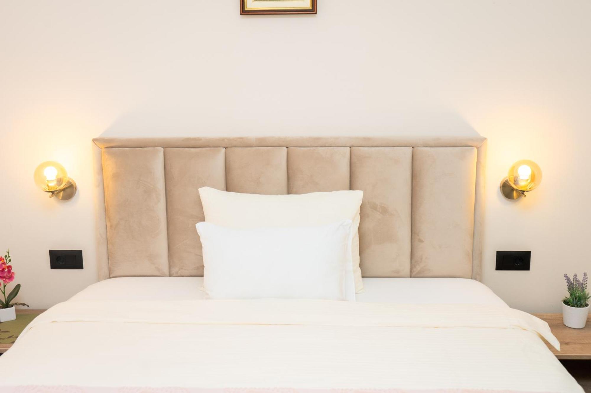 Merak Rooms & Caffe Bar Sabac Luaran gambar